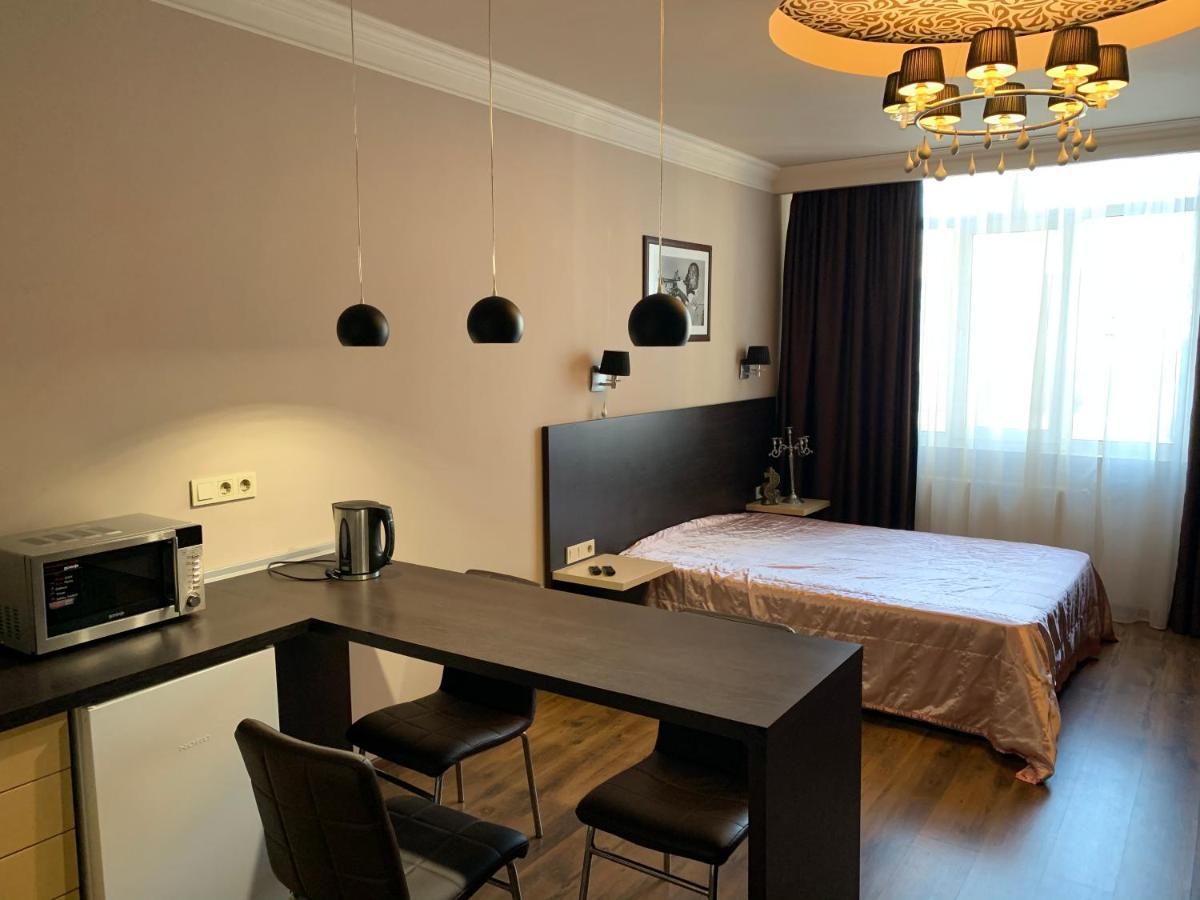 Apartment Elegant Kyiv Exterior foto